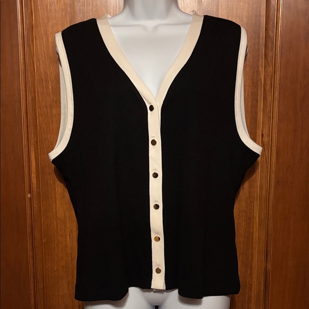 Ann Taylor Black and Cream Sleeveless Button-Up Top